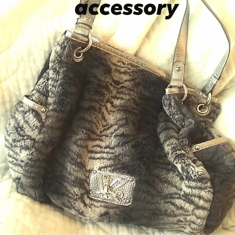 Lady's Hand Bag